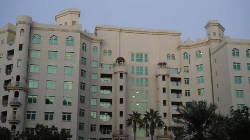 Palm Jumeirah Apartment | 2 Bedroom beach front apartment