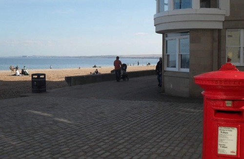 Portobello Apartment | 2 Bedroom Beach Side Apartment 4.5 km from Edinburgh Town Centre Shopping