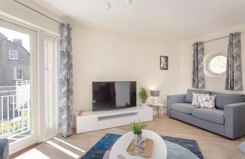 Cambridge City Centre House | 2 Bedroom City Centre Townhouse - with Parking