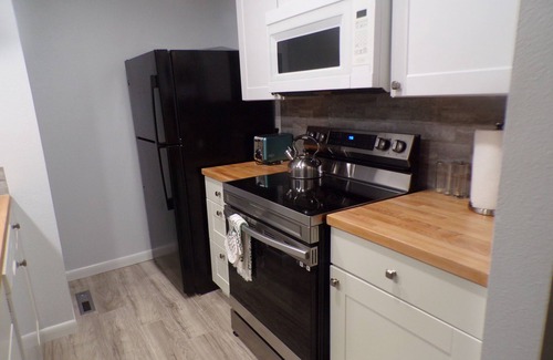 Skyway Condo | 2-bedroom condo in gorgeous Colorado Springs 5-10 minutes from many attractions