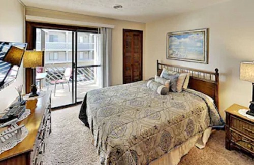 Myrtle Beach Cabin | 2 Bedroom Condo at Myrtle beach