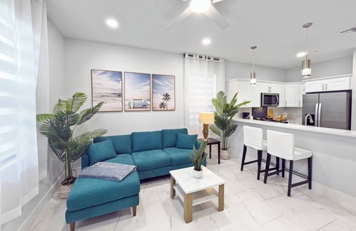 Pelican Condo | 2-bedroom Condo in Cape Coral with King Bed