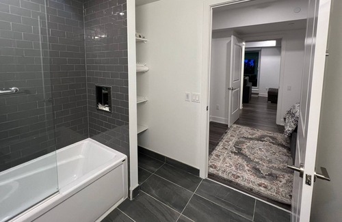 Little Portugal Condo | 2 bedroom condo located downtown