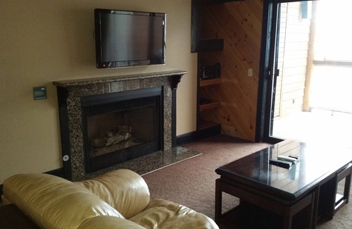 Tahoe Village Condo | 2 Bedroom Condo - New Years in Lake Tahoe