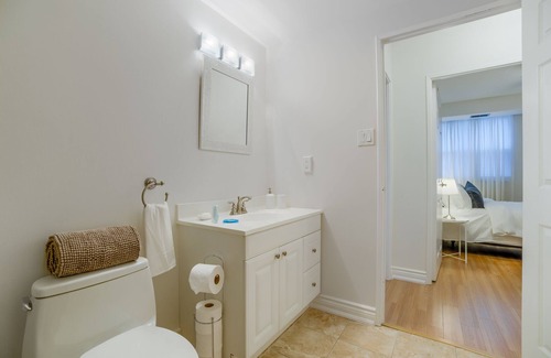 High Park North Condo | 2 Bedroom Condo next to High Park