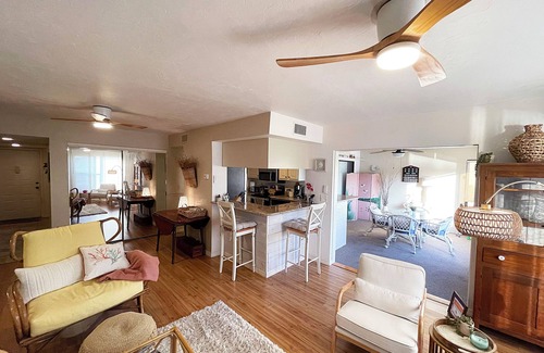 Villas Condo | 2-bedroom condo on Florida's Sun Coast! Gated golf community in Ft. Myers, Fla.