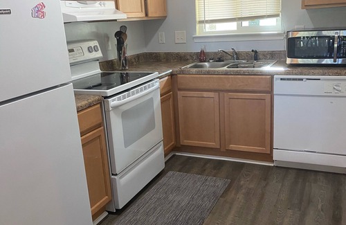 Seabrook Island Villa | 2 Bedroom Condo. Private Porch With Marsh View. Gated Beach Community