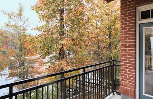 Santee Condo | 2 Bedroom Condo w/Full Kitchen on Lake Marion!