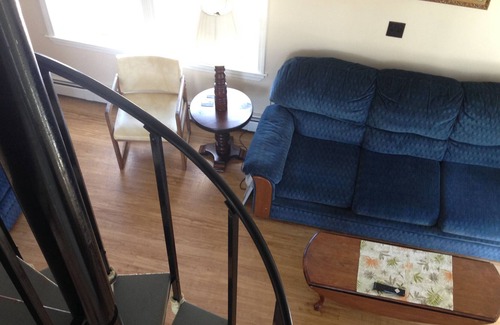 Wells Beach Cottage | 2 Bedroom Cottage Across From Wells Beach