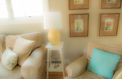 Higgins Beach Cottage | 2 Bedroom Cottage - Walk to the beach in 2 minutes