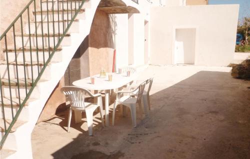 Pietranera Apartment | 2 Bedroom Cozy Apartment In Pietranera
