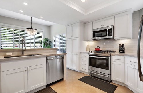 La Quinta Condo | 2 BEDROOM + DEN 1627 SqFt CONDO @ PGA WEST COMPLETELY REMODELED MOUNTAIN VIEWS 102 LQ