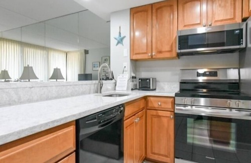 North Ocean City Villa | 2 Bedroom + Den 2 Full Baths