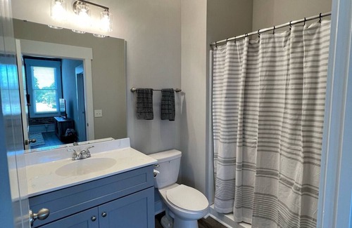 Fuquay-Varina Apartment | 2 Bedroom Downtown Apartment