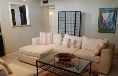 Fort Worth Apartment | 2 Bedroom Duplex triplex 92873 by Houzlet