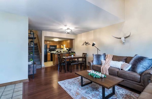 Durango Apartment | 2 Bedroom Durango Retreat Near Trails & Town: Pool + Hot Tub
