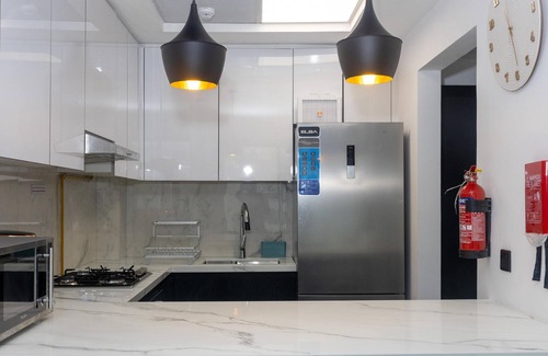 Al Barsha Apartment | 2-bedroom ensuites, apartment in charming Dubai with fitness room, AC, WiFi