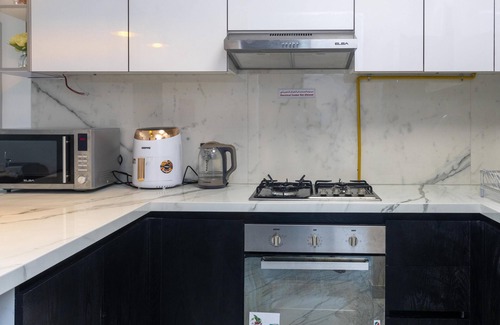 Al Barsha Apartment | 2-bedroom ensuites, apartment in charming Dubai with fitness room, AC, WiFi