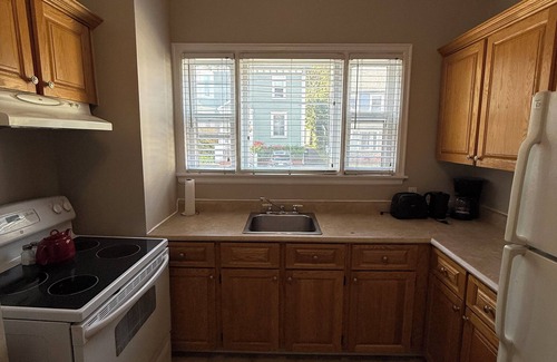 Waterford Valley Apartment | 2 Bedroom Executive Apartment Downtown St. John’s, Westmount Manor Unit 1