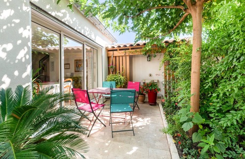 Jonquieres-Saint-Vincent House | 2 bedroom accommodation in Jonquières St Vincent