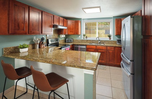 Poipu Apartment | 2-Bedroom Garden & Ocean Views!