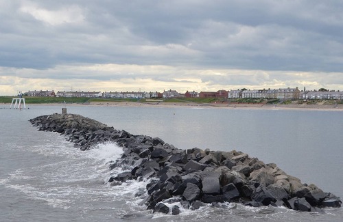 Newbiggin-by-the-Sea Cabin | 2 bedroom accommodation in Newbiggin-by-the-Sea
