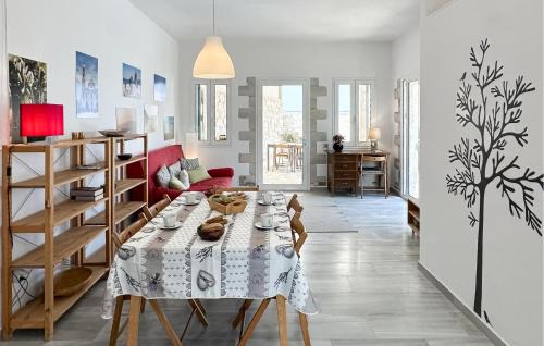 Kokkinon Khorion House | 2 Bedroom Gorgeous Home In Plaka