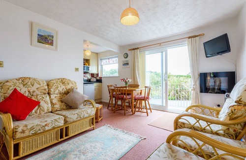 Harlyn Apartment | 2 Bedroom Ground Floor Apartment At Yellow Sands