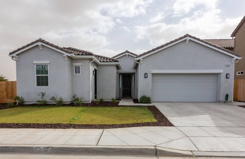 Clovis House | 2 Bedroom Guest Suite with private entrance!