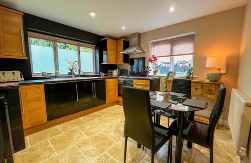 Shrewsbury House | 2 Bedroom Guesthouse in Shrewsbury