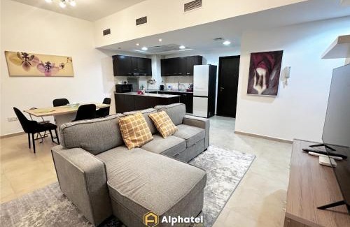 Dubai Apartment | 2-Bedroom Holiday Home in Remraam Community - Dubai - by Alphatel Vacations
