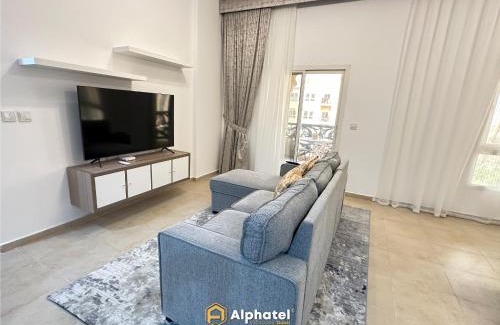 Dubai Apartment | 2-Bedroom Holiday Home in Remraam Community - Dubai - by Alphatel Vacations