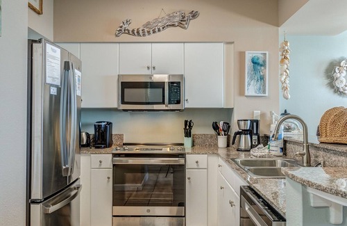 Panama City Beach Condo | 2 Bedroom in Shores of Panama - Stunning views!