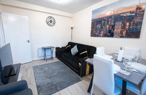 North Woolwich Apartment | 2 Bedroom Limited-time offer for long stays near City Airport