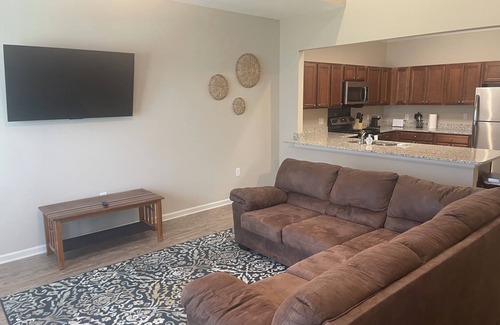 Madison House | 2 bedroom madison retreat