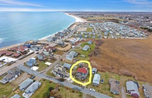 Matunuck House | 2 Bedroom Matunuck Beach House, 1 Block from Ocean