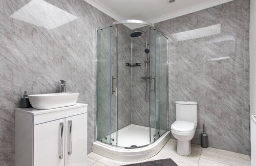Forest Fields Apartment | 2 Bedroom Near Forest Rec Ground