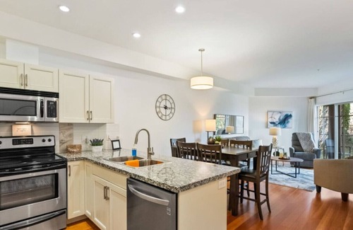Central Okanagan Apartment | 2 bedroom Oasis with Resort Amenities