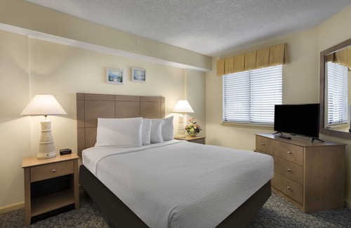 Myrtle Beach Resort | 2 Bedroom Oceanfront Condo at Great Resort + Official On-Site Rental Privileges