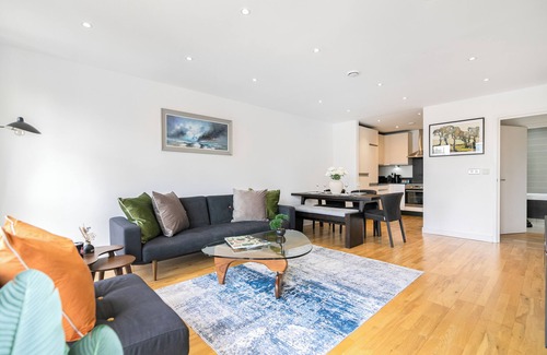 Spitalfields Apartment | 2-bedroom Penthouse apartment in cool London