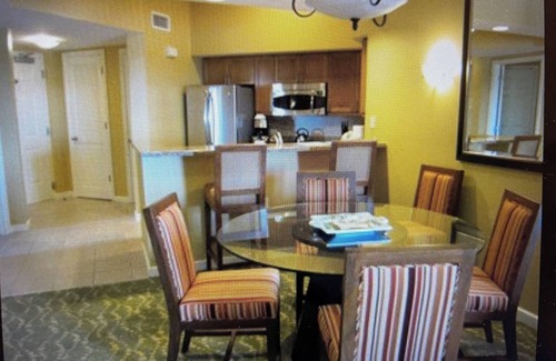 Doral Resort | 2-bedroom resort in phenomenal Miami with AC, fitness room