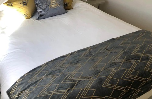 Hinton Charterhouse Cottage | 2 bedroom self-catering cottage, doggy friendly