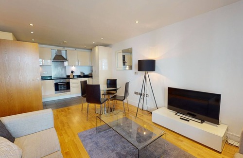 Isle of Dogs Apartment | 2 Bedroom Serviced Apt with balcony in Indescon Square, Canary Wharf by MySquare