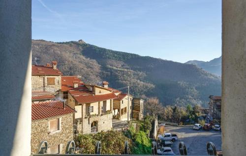 Stazzema Apartment | 2 Bedroom Stunning Apartment In Terrinca