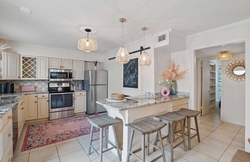 Biggar Villa | 2-bedroom suite - Gulf access, Lazy River Pool