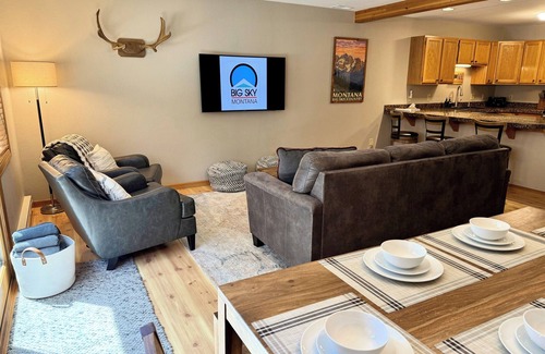 Big Sky House | 2-Bedroom Townhouse | Private Hot Tub | Big Sky Town Center
