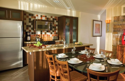 Palm Desert House | 2 Bedroom Villa: 2 King Beds; 2 sofa beds; Kitchen, Dining, Fireplace, Balcony