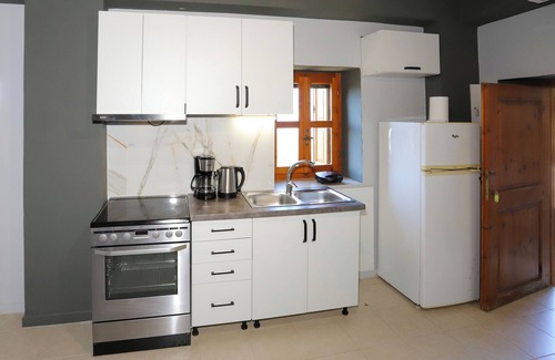 Maroulas Villa | 2-bedroom villa in Maroulas Rethymno Villa Pnoi