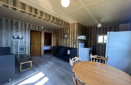 Carling Cabin | 2-bedroom Waterfront Cottage in Georgian Bay - Rockwood #7
