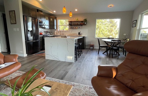 Coupeville Apartment | 2-bedroom West Side View Apartment in charming Coupeville